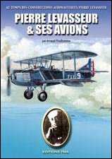 Pierre Levasseur et ses avions